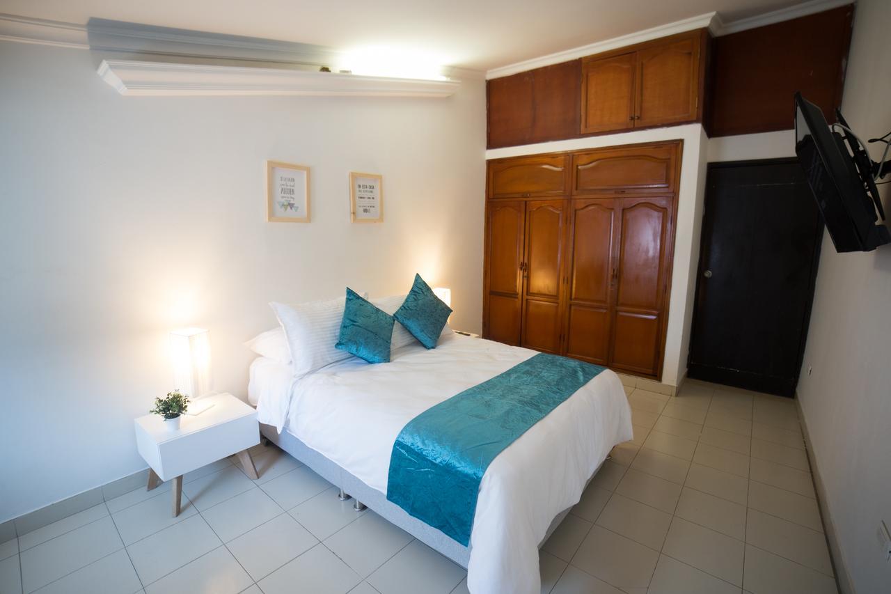 Pensión Suites Bahia 3*